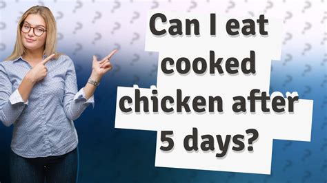 How can you tell if cooked chicken is spoiled?